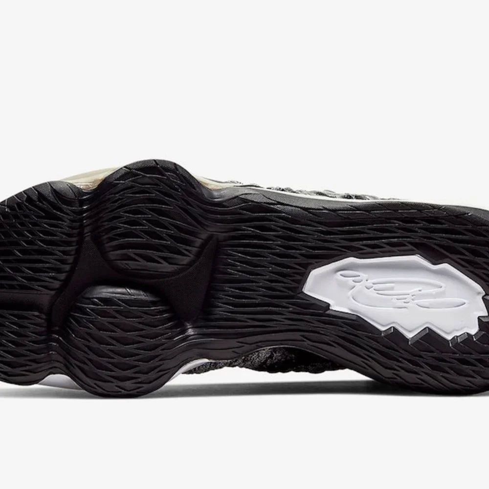 Nike Lebron XVII 17 Mens Size 8 Basketball Shoes - Picture 3 of 8